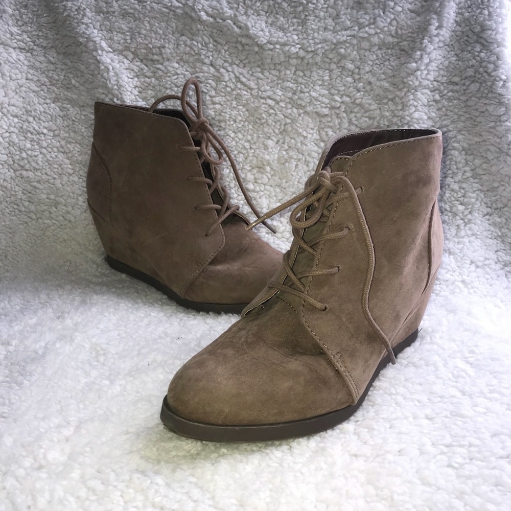 Madden girl lace up booties!